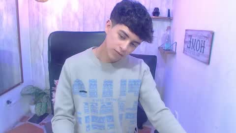 Snapshot of sam_daves chatting on 02-05-25, 01:22 Sam online show from 02-05-25, 01:22