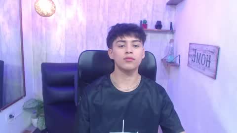 Snapshot of sam_daves chatting on 02-06-25, 01:21 Sam online show from 02-06-25, 01:21