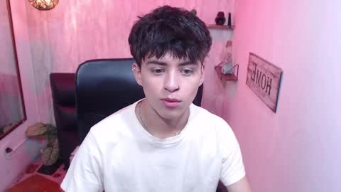 Snapshot of sam_daves chatting on 02-18-25, 01:33 Sam online show from 02-18-25, 01:33