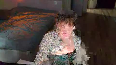 sunhine online show from 10-26-25, 02:17