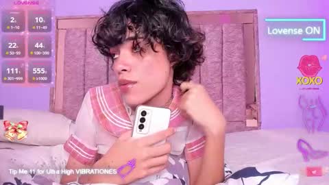 Snapshot of sam_sexy0106 chatting on 01-15-26, 04:33 sam_sexy0106 online show from 01-15-26, 04:33