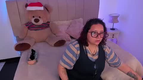 Samantha  online show from 12-21-25, 03:46