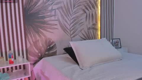 Snapshot of samaantha_white_ chatting on 10-07-25, 11:51 Samaantha online show from 10-07-25, 11:51