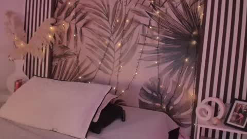 Samaantha  online show from 11-26-25, 11:55