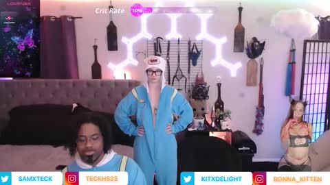 Join us -   and    online show from 12-01-25, 01:54