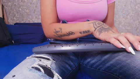 Snapshot of samanta_360 chatting on 12-31-24, 12:04 Samanta online show from 12-31-24, 12:04