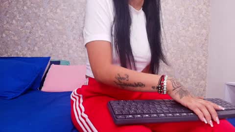 Snapshot of samanta_360 chatting on 01-26-25, 11:50 Samanta online show from 01-26-25, 11:50