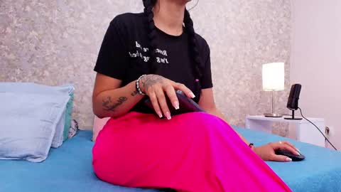 Snapshot of samanta_360 chatting on 02-11-25, 11:54 Samanta online show from 02-11-25, 11:54