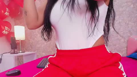 Snapshot of samanta_360 chatting on 02-12-25, 12:01 Samanta online show from 02-12-25, 12:01