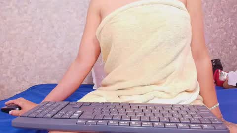 Snapshot of samanta_360 chatting on 09-12-25, 11:54 Samanta online show from 09-12-25, 11:54