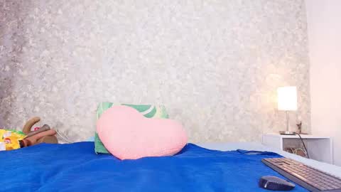 Snapshot of samanta_360 chatting on 10-12-25, 11:53 Samanta online show from 10-12-25, 11:53
