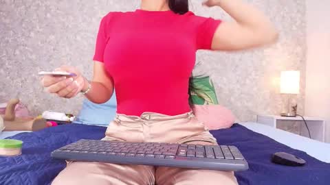 Snapshot of samanta_360 chatting on 10-17-25, 11:57 Samanta online show from 10-17-25, 11:57