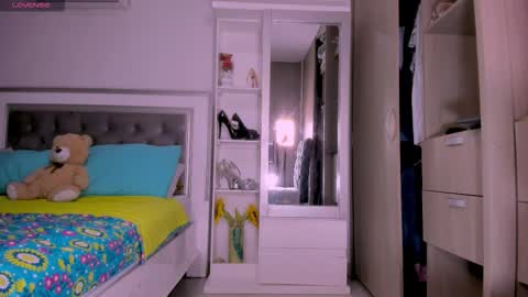 carolina online show from 10-14-25, 01:50