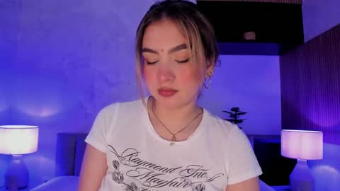 Snapshot of samanta_bone chatting on 02-08-25, 12:17 Samanta online show from 02-08-25, 12:17