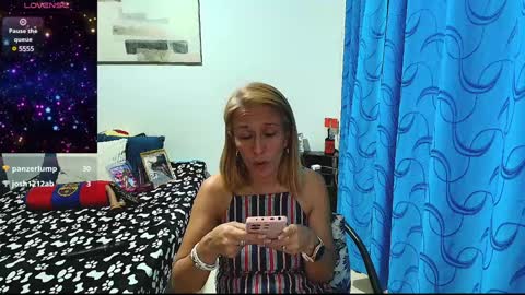 Snapshot of samanta_stone69 chatting on 01-17-25, 12:42 Samanta Stone online show from 01-17-25, 12:42