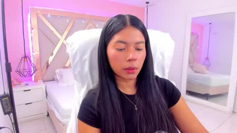 Snapshot of samantaa_shy chatting on 03-01-26, 01:51 sam online show from 03-01-26, 01:51