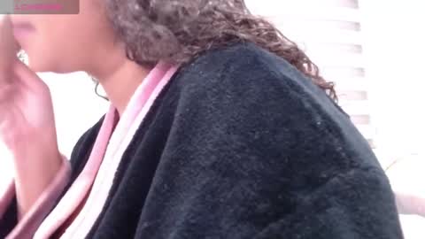 Snapshot of samantarosee chatting on 10-20-25, 10:38 samantarosee online show from 10-20-25, 10:38