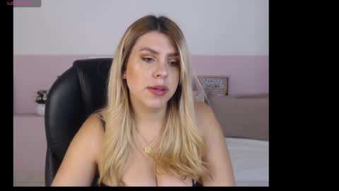 Snapshot of samantawells_ chatting on 10-09-25, 07:12 Samanta Wells online show from 10-09-25, 07:12