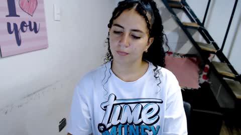 Snapshot of samantha2girl chatting on 01-07-25, 09:57 samantha online show from 01-07-25, 09:57