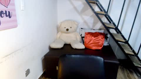 Snapshot of samantha2girl chatting on 01-29-25, 02:30 samantha online show from 01-29-25, 02:30