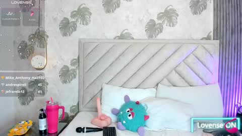 Samantha  online show from 02-06-25, 07:45