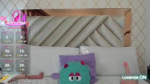 Samantha  online show from 02-15-25, 05:09