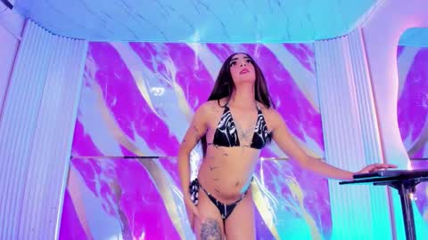 Snapshot of samantha_hot28 chatting on 02-11-26, 11:21 samantha_hot28 online show from 02-11-26, 11:21