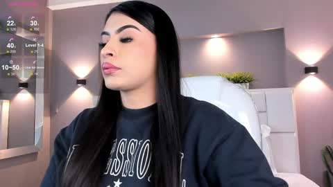 Snapshot of samanthaa_22_ chatting on 01-23-25, 03:37 Samanthaa online show from 01-23-25, 03:37