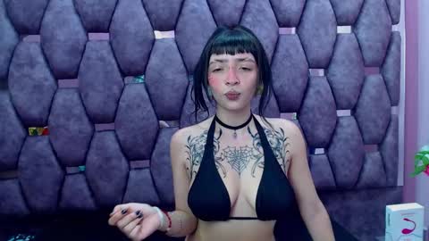 Snapshot of samanthaa_smitth chatting on 02-26-25, 06:58 Samantha Smitth online show from 02-26-25, 06:58