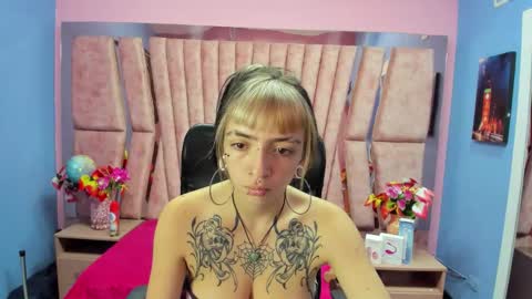 Snapshot of samanthaa_smitth chatting on 09-26-25, 03:43 Samantha Smitth online show from 09-26-25, 03:43