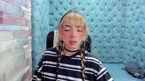 Samantha Smitth online show from 11-27-25, 04:03