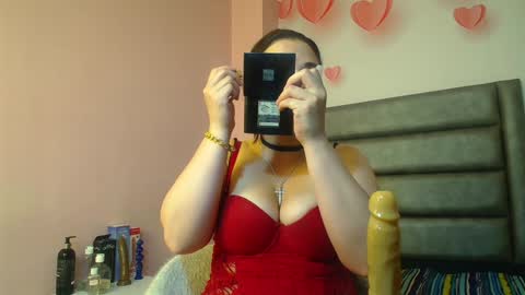 Snapshot of samanthaanderson chatting on 01-16-25, 10:55 Samantha Anderson online show from 01-16-25, 10:55