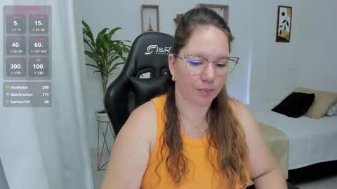 Samantha samy online show from 12-19-24, 08:34