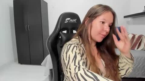 Samantha samy online show from 09-28-25, 07:52