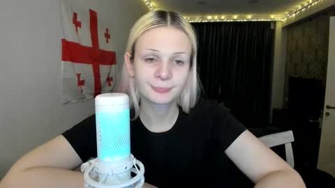 Snapshot of samanthamiasnik1 chatting on 01-05-25, 10:19 Samantha online show from 01-05-25, 10:19