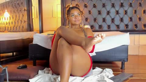 Alejandra  online show from 03-01-25, 04:54