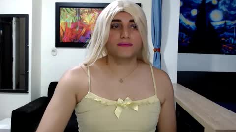 Samara online show from 10-25-25, 06:32