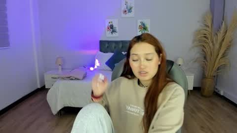 samara_hilton_2 online show from 10-27-25, 07:07