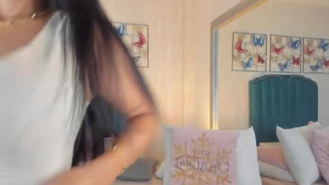 Samara Warren online show from 12-21-25, 11:39