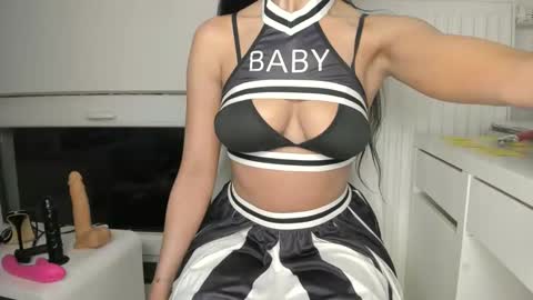 Snapshot of samarlayali chatting on 01-09-25, 01:18 Samar Layali online show from 01-09-25, 01:18