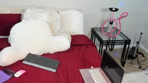 Yaya online show from 01-03-25, 09:47
