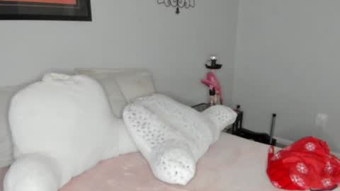 Yaya online show from 01-19-25, 03:39