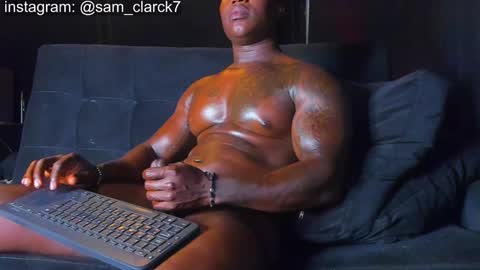 Snapshot of samclarck chatting on 01-12-25, 12:49 SAM online show from 01-12-25, 12:49