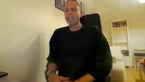 Snapshot of samcool67 chatting on 01-21-25, 07:17 Sam online show from 01-21-25, 07:17