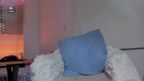 Samantha Santacoloma online show from 10-17-25, 10:40