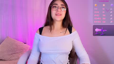 Snapshot of samii_evans chatting on 12-03-24, 08:05 samii evans online show from 12-03-24, 08:05