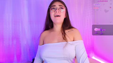 Snapshot of samii_evans chatting on 02-08-25, 10:08 samii evans online show from 02-08-25, 10:08