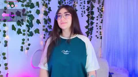 Snapshot of samii_evans chatting on 10-18-25, 11:49 samii evans online show from 10-18-25, 11:49