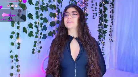 samii evans  online show from 12-19-25, 01:34