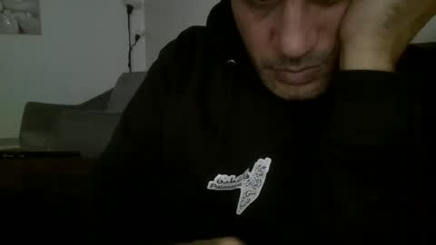 Snapshot of samise25 chatting on 11-12-25, 03:45 samise25 online show from 11-12-25, 03:45